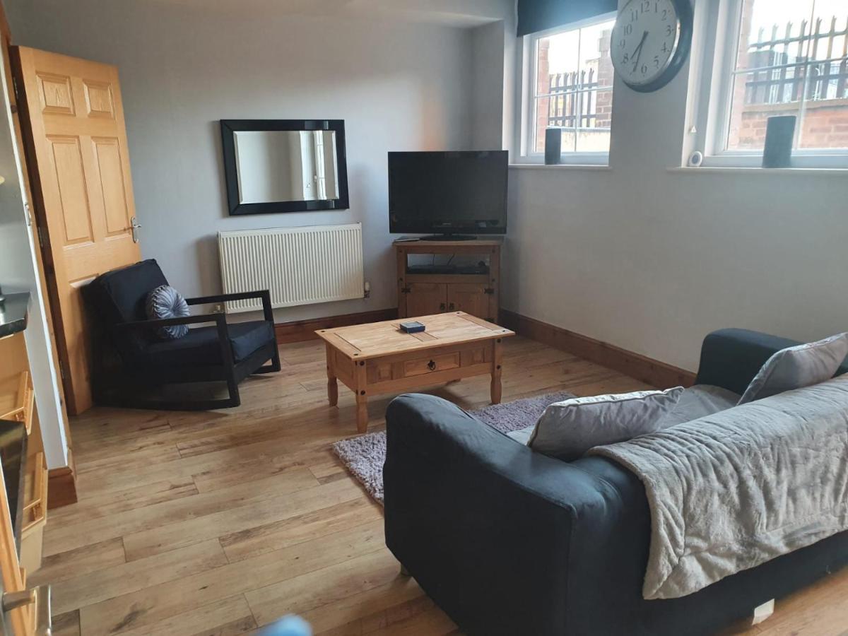 Spacious 2 Bed Appartment Next To Bae With Spa Bath Barrow-in-Furness Kültér fotó