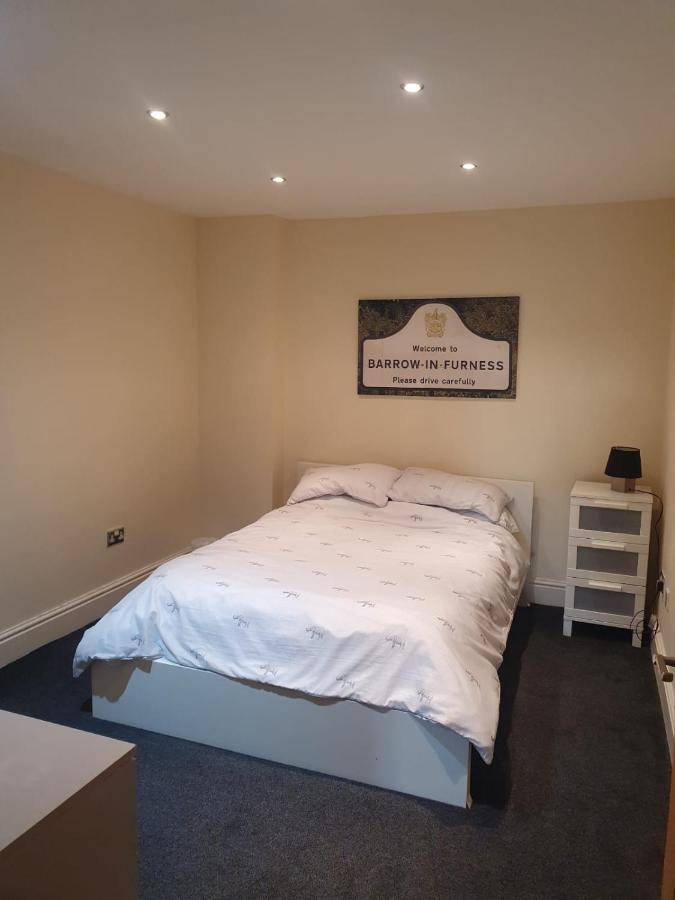 Spacious 2 Bed Appartment Next To Bae With Spa Bath Barrow-in-Furness Kültér fotó